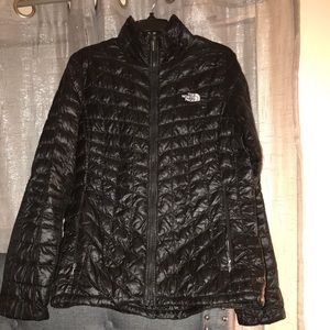 Women’s Medium black bubble jacket (no hood)
